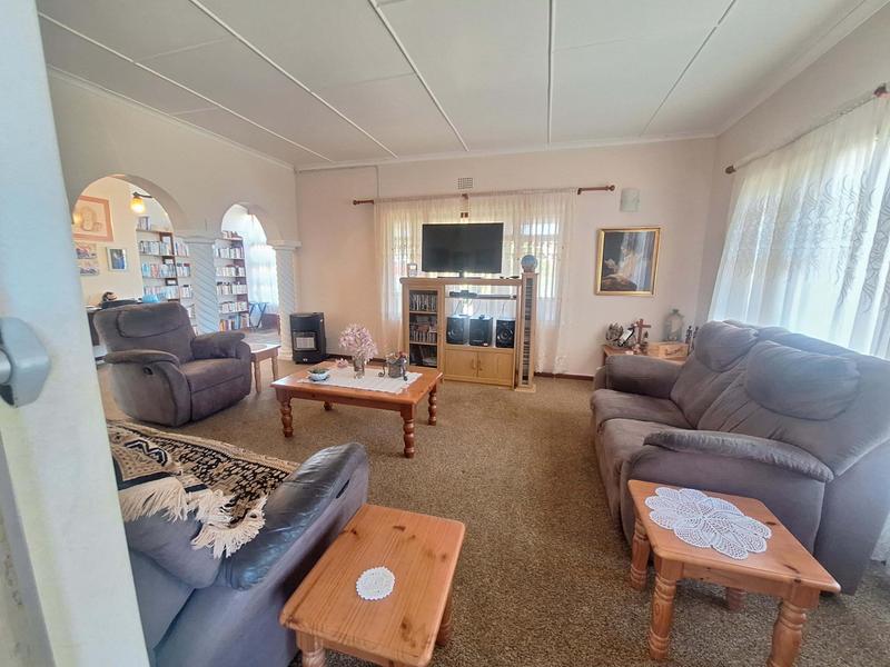 3 Bedroom Property for Sale in Albertinia Western Cape
